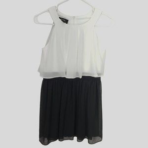 By&by girl black & white flowy Blouson Chiffon Overlay sleeveless dress size 12‎